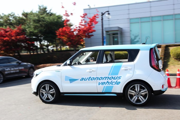 無人駕駛汽車大熱：起亞、福特紛紛開始測試