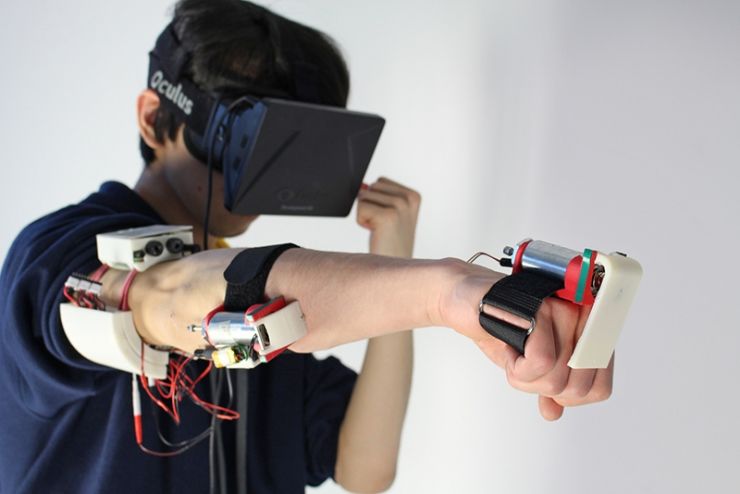 三星做了一款耳機，能消除Gear VR的暈動癥