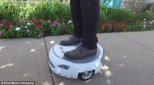 這貨不是掃地機器人！踩在上面帶你“飛”