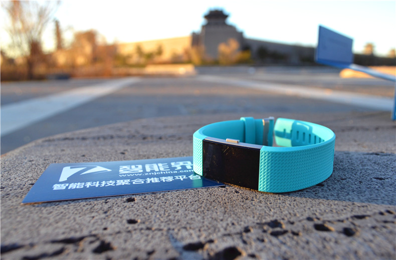 可能是目前最好用的智能手環，Fitbit Charge 2智能手環評測體驗