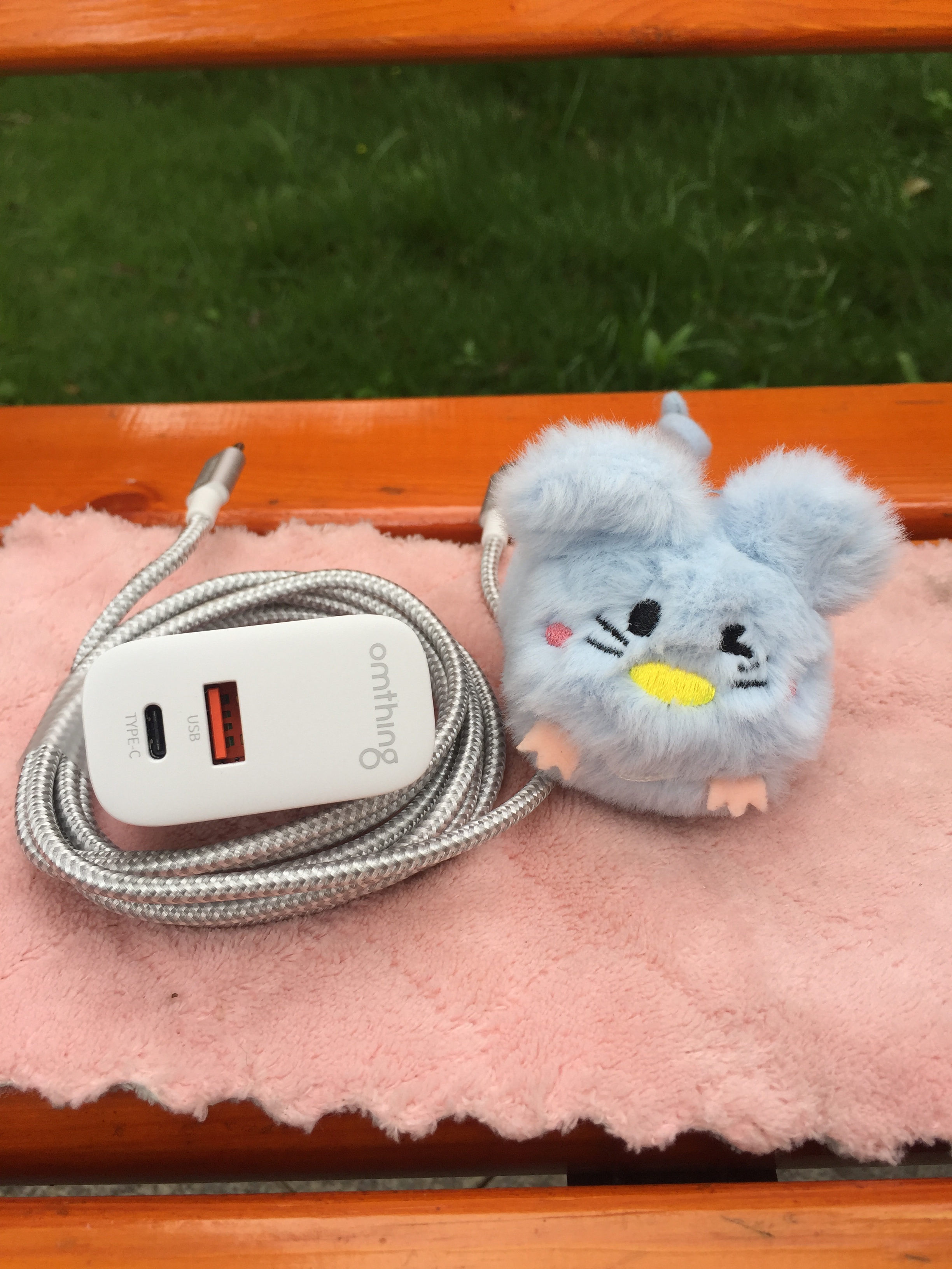充電不止快一點點，omthing PD充電器 30W快充