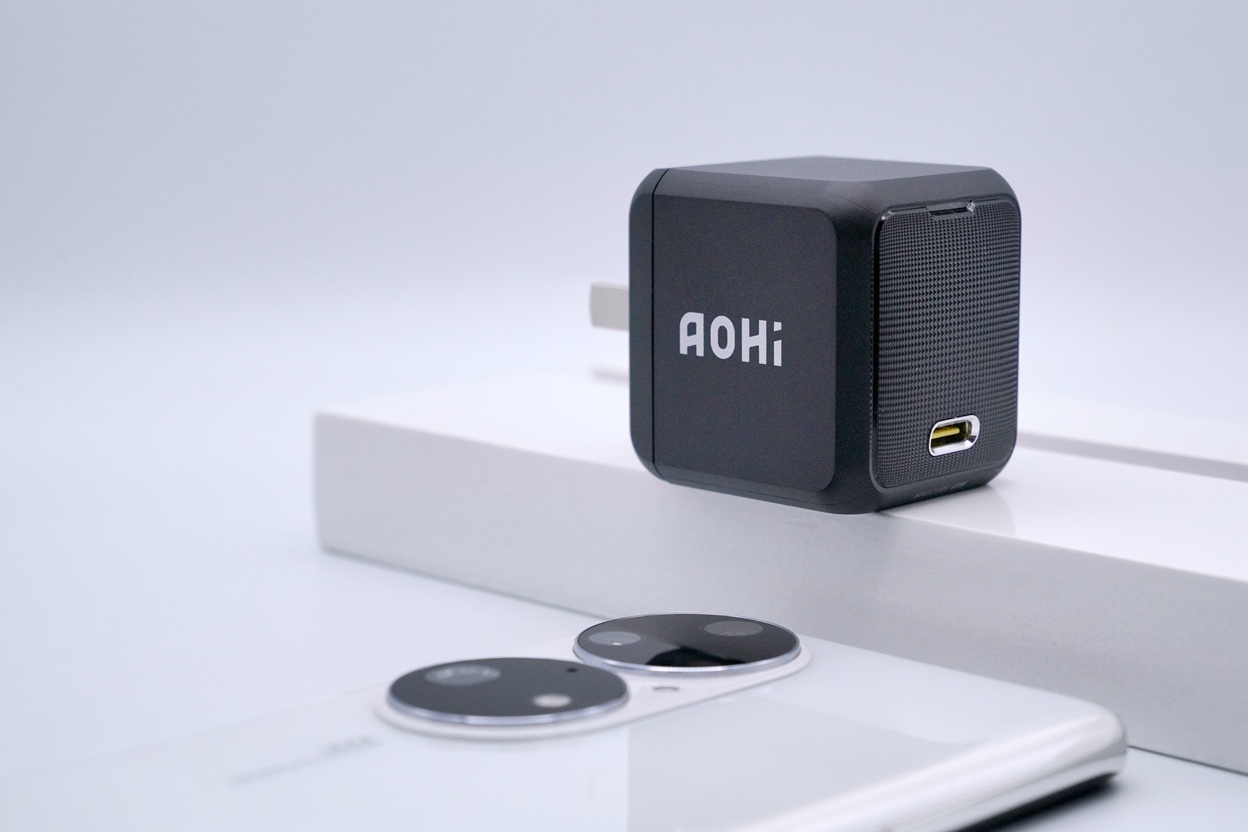65W充電小鋼炮！Aohi Magcube 65W PD快充頭體驗